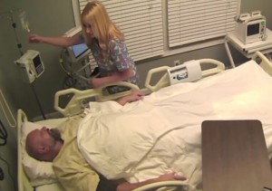 νοσηλεία φάρσα σε μεθυσμένο οδηγό.μειδικευόμενοι eidikeuomenoi φαρσα. μεθυσ!ε